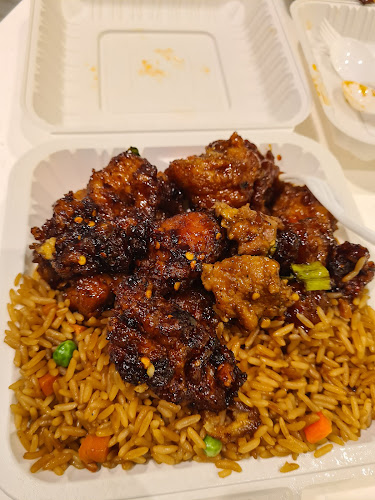 100 City Centre Dr, Mississauga, ON L5B 2C9