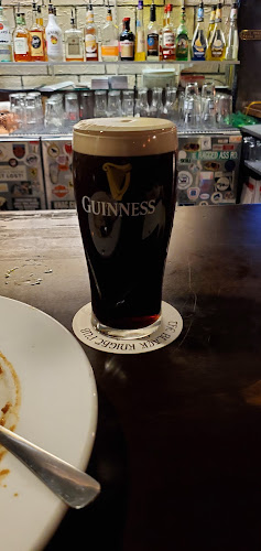 Opinii despre The Black Knight Pub în Yellowknife - Hospitality and gastronomy