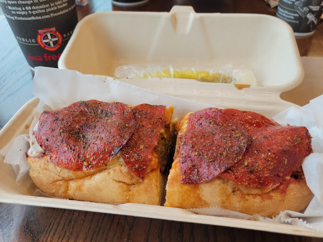 Comentarii opinii despre Firehouse Subs Airport Rd-Mississauga