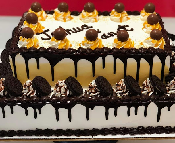 1685 Main St W, Hamilton, ON L8S 1G5