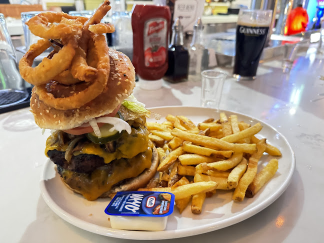 610 Ford Dr, Oakville, ON L6J 7V7