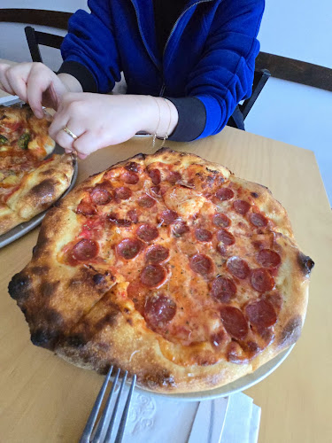 Opinii despre The Tangerine Tortoise în St. Catharines - Hospitality and gastronomy