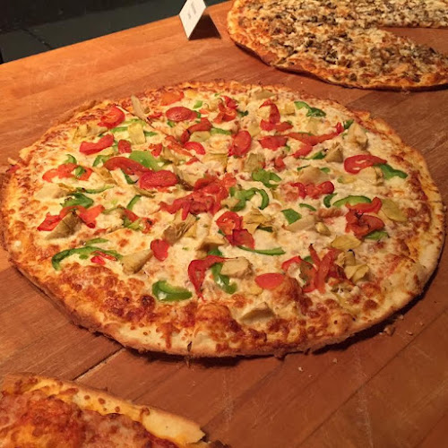 Goldies Pizza - Vancouver