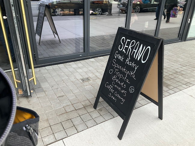 Opinii despre Serano Greek Pastry în Vancouver - Hospitality and gastronomy