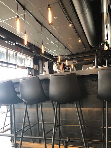 Nubo Kitchen + Bar(Johnson Street Bridge Location) - Hospitality and gastronomy