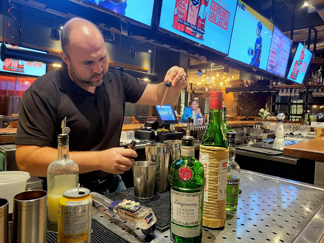 419 King St W, Oshawa, ON L1J 2K5