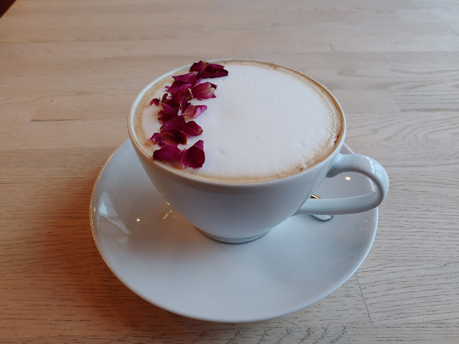 2190 McNicoll Ave #109, Scarborough, ON M1V 0B3