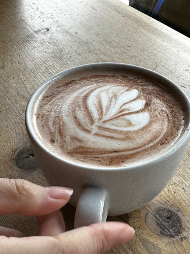 4342 Gallant Ave, North Vancouver, BC V7G 1K8