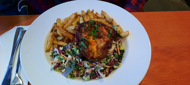 Comentarii opinii despre Woodfire Restaurant & Catering