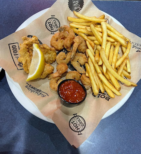 Comentarii opinii despre Ricky's All Day Grill & RG's Lounge - Whitehorse