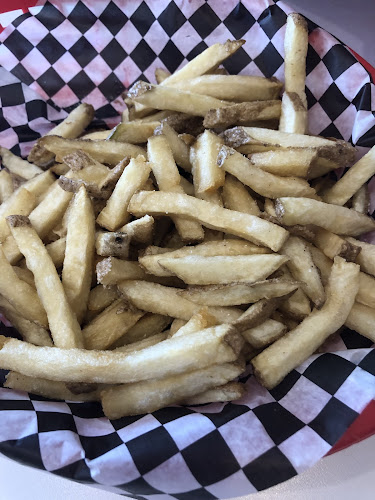 Wally's Burgers - Hospitality and gastronomy