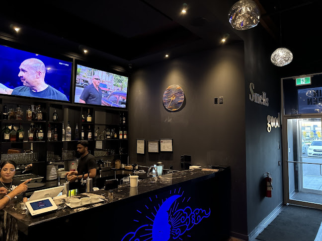 Opinii despre DC Pizza Bistro & Indian Restaurant în Calgary - Hospitality and gastronomy