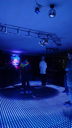 Opinii despre The Industry în Grande Prairie - Hospitality and gastronomy