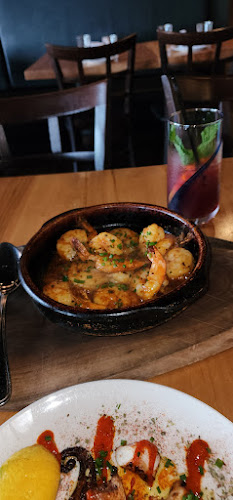 230 Commerce Valley Dr E #2, Thornhill, ON L3T 7Y3