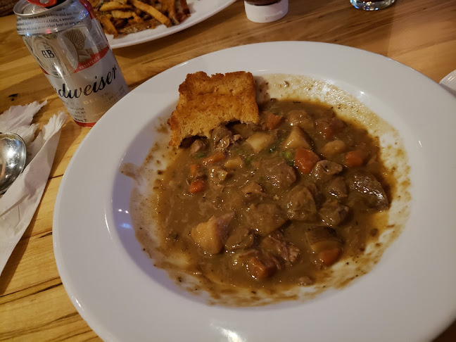 Comentarii opinii despre Britt's Pub and Eatery Uptown