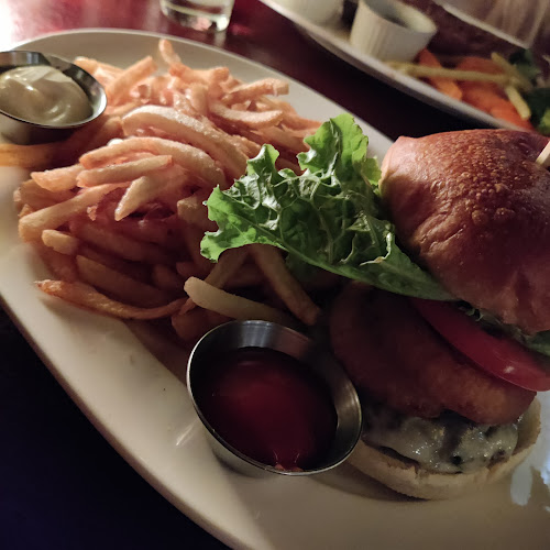 360 Albert St Unit 110, Ottawa, ON K1R 7X7