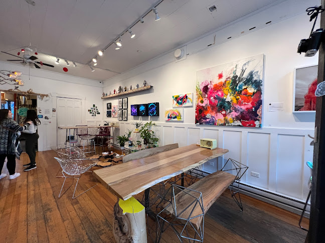 50 Queens St, Port Moody, BC V3H 2N4