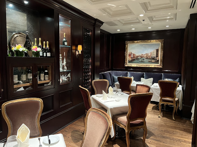 845 Hornby St, Vancouver, BC V6Z 1V1