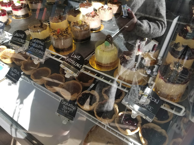 HomeQuarter Coffeehouse & Bakery