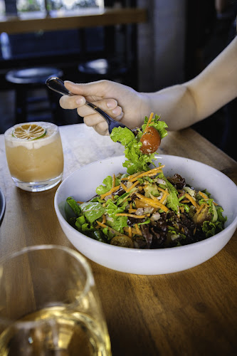 Malone's Taphouse - Hospitality and gastronomy