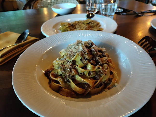 1115 Alberni St #3F, Vancouver, BC V6E 1A5