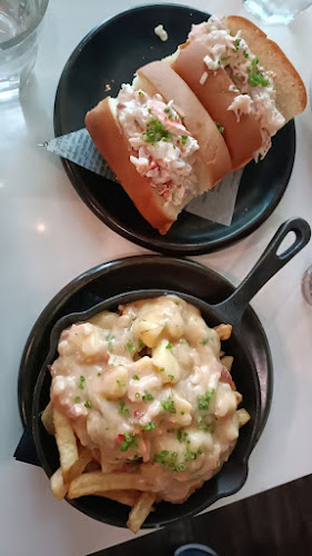 762 Cambie St, Vancouver, BC V6B 2P2