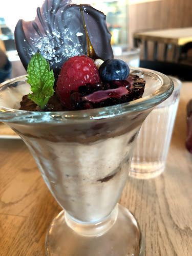 Opinii despre 0109 Dessert & Chocolate în Scarborough - Hospitality and gastronomy