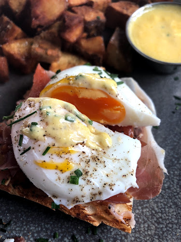 339 Waterfront Dr, Winnipeg, MB R3B 0G8