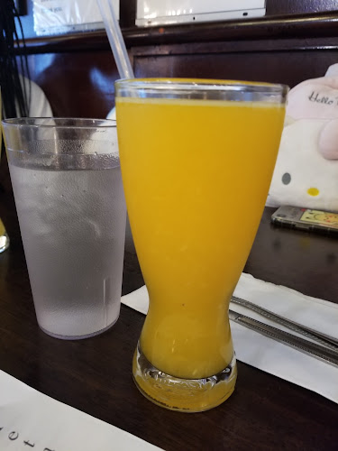 Joyeaux Café & Restaurant