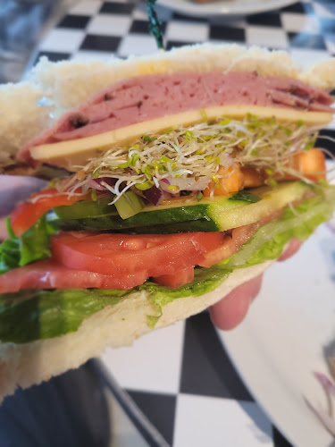 Cadence Coffee - Hospitality and gastronomy