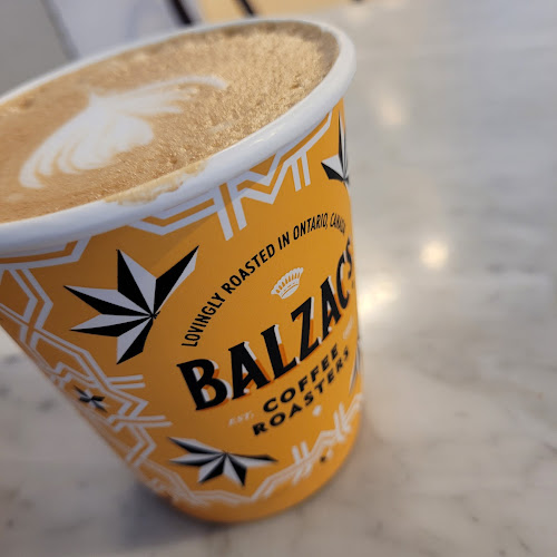 789 Yonge St, Toronto, ON M4W 2G8