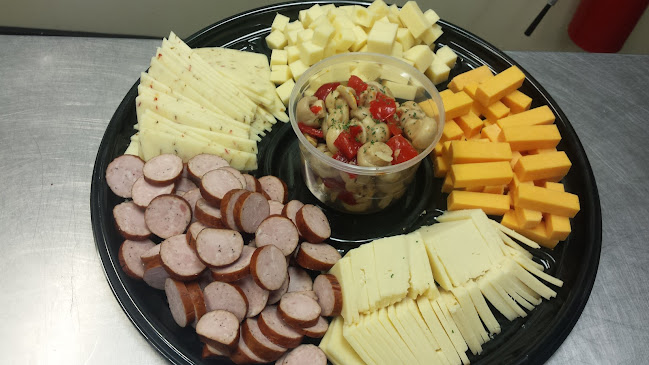 Comentarii opinii despre Europa Deli and Sausage Hut