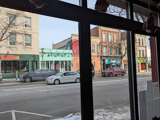 The Food And Art Cafe