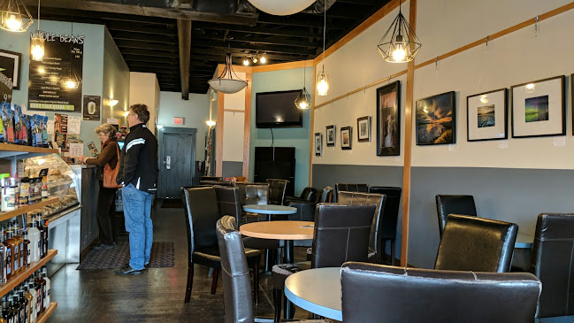 Serious Coffee Campbell River - Hospitality and gastronomy