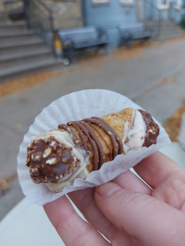 Comentarii opinii despre Cannoli Crunch