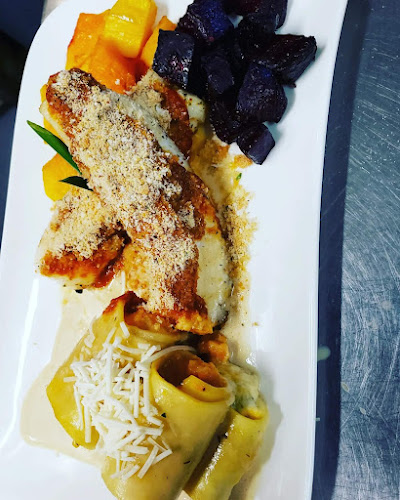 Buenos Dias Cafe - Hospitality and gastronomy