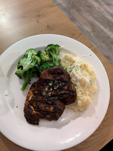 4301 49 Ave, Lloydminster, SK S9V 0S5