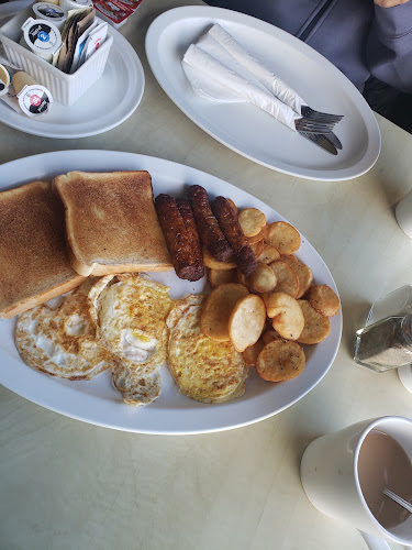 Flips Restaurant - Hospitality and gastronomy