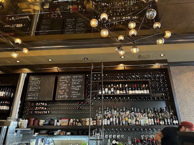 1210 Broad St, Victoria, BC V8W 2A4