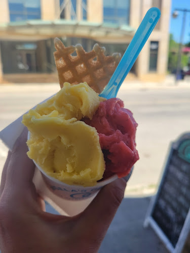 Comentarii opinii despre Angela's Gelato & Fine Refreshments