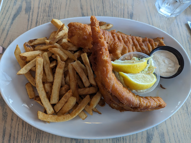 9550 Riverside Dr E, Windsor, ON N8P 1A1