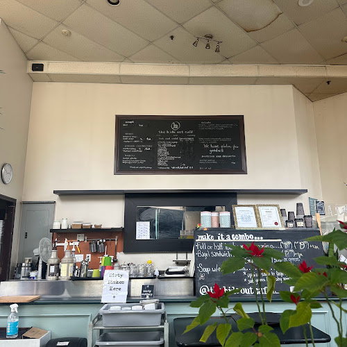 Comentarii opinii despre the hide out cafe