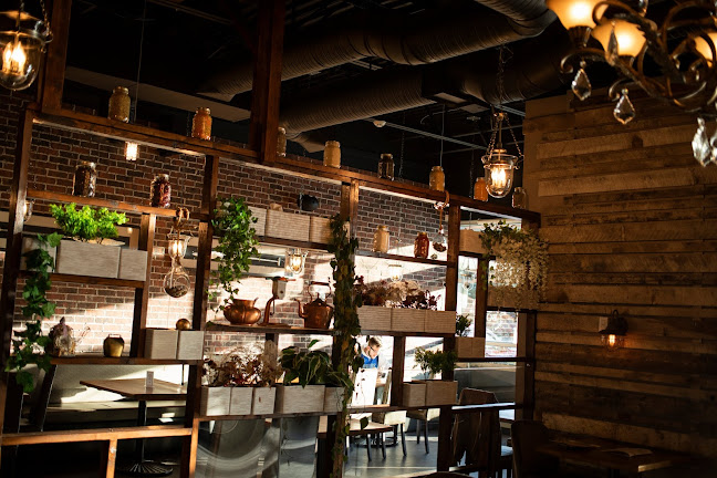 Opinii despre Masala Boyz Indian Lounge and Bar în Langley Twp - Hospitality and gastronomy