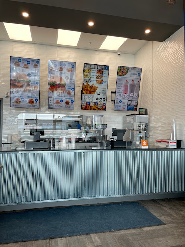 Boardwalk Fries Burgers Kanata - Hospitality and gastronomy