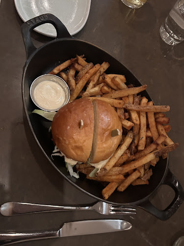 Comentarii opinii despre Richmond Station