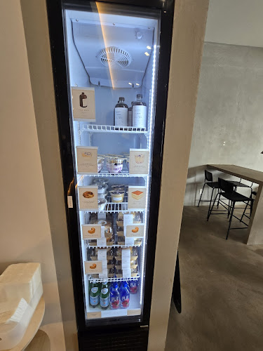 920 Yonge St #6, Toronto, ON M4W 3C7