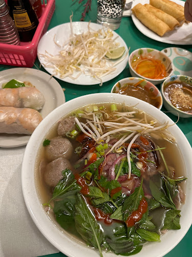 Opinii despre Kim Thanh Restaurant 天 în Winnipeg - Hospitality and gastronomy