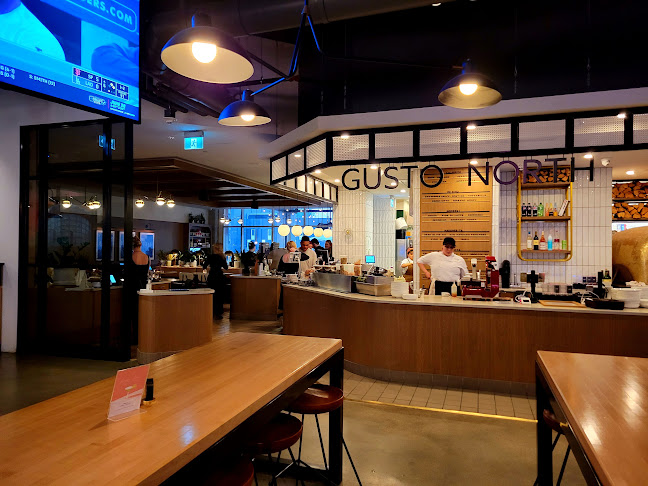 242 Hargrave St, Winnipeg, MB R3C 0M8