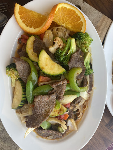 Opinii despre Noi Thai Restaurant în Edmonton - Hospitality and gastronomy