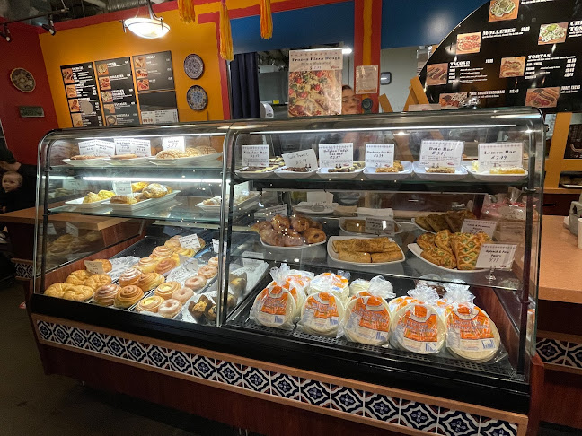 Pamola Bakery & Deli - New Westminster